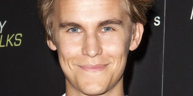 Rhys Wakefield