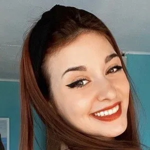 Helen Riu