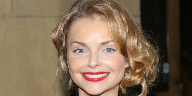 Izabella Miko