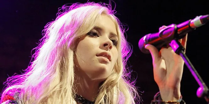 Nina Nesbitt
