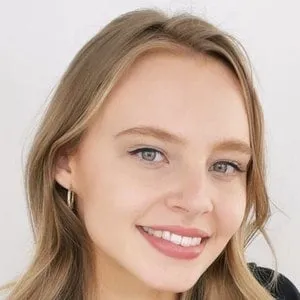 Emma Nicole