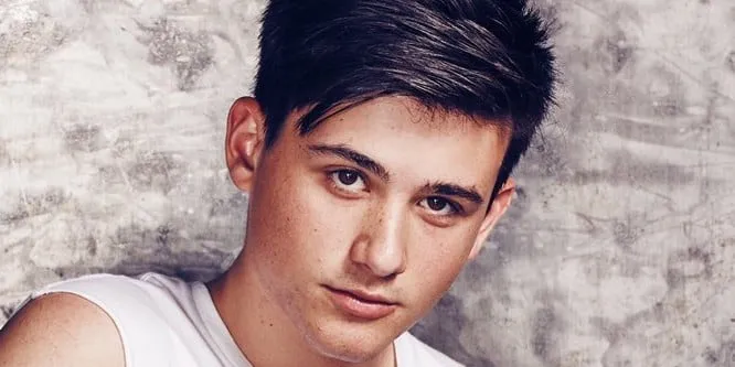 Chris Lanzon