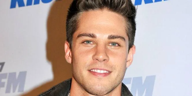 Dean Geyer