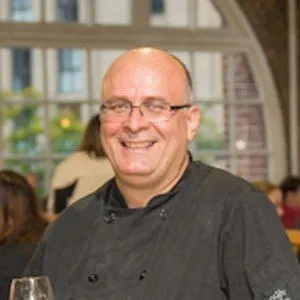 Peter Minaki