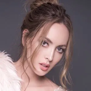Macry Vélez