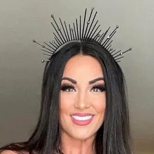 Courtney Tillia