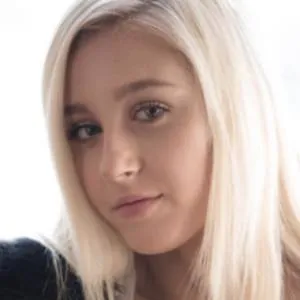 Olivia Jones (Blogger)