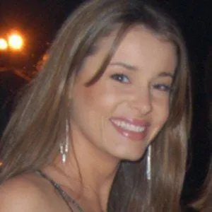 Sarah Laine