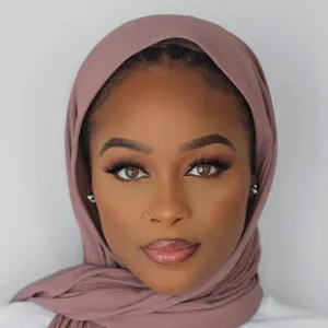 Yasmine Simone