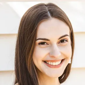 Julia Davis (TikTok Star)