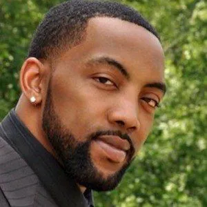 Anthony Smith (Football Player)