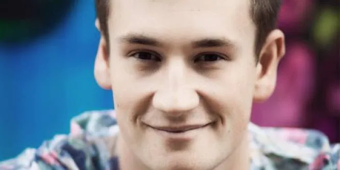 Oli White