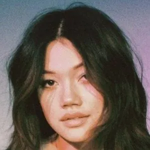Gabrielle Current