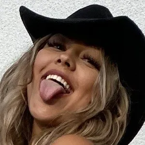 Kenna Mo