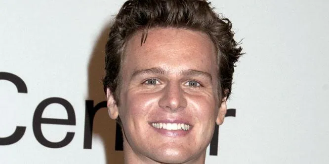 Jonathan Groff
