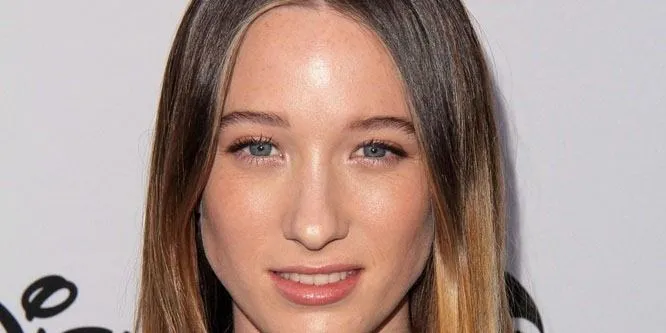 Sophie Lowe