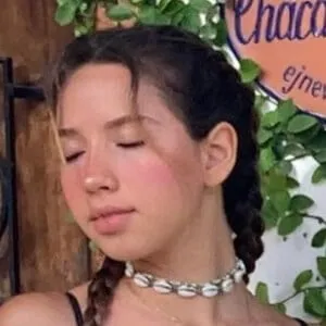 Melody Valenzuela