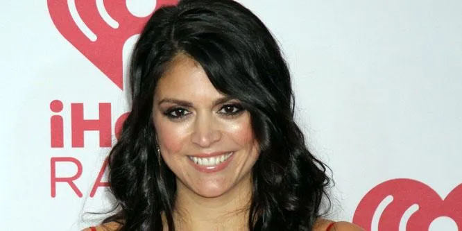 Cecily Strong