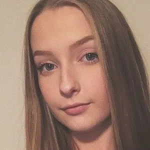 Molly Goebel