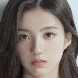 Kang Yeseo