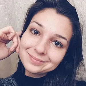 Darcy Lazar