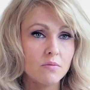 Jennifer Lyon (TV Actress)