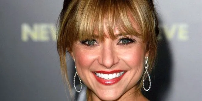 Christine Lakin