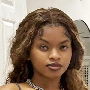 Monniee7