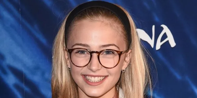 Sophie Simnett