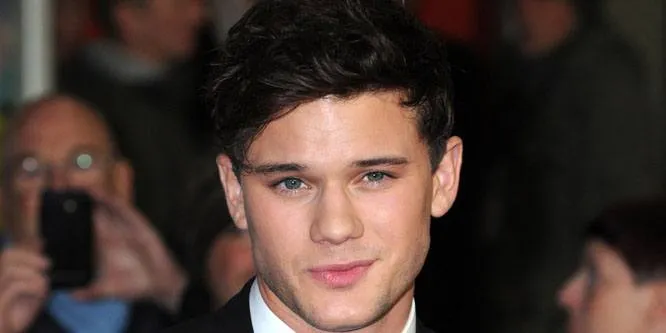 Jeremy Irvine