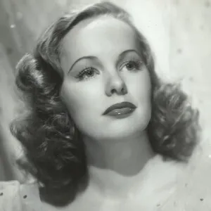 Peggy Cummins