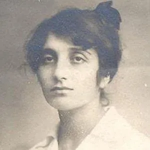 Dora Gabe