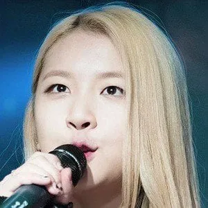 Jiwoo (Pop Singer)