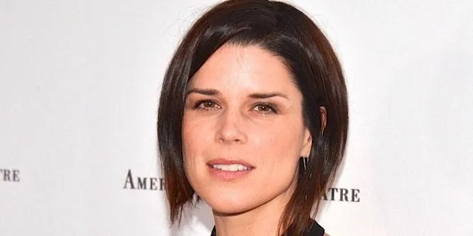 Neve Campbell