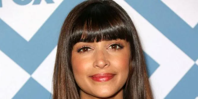 Hannah Simone