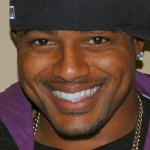Larry Johnson (Football Player)