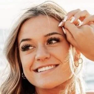 Hana Hescott