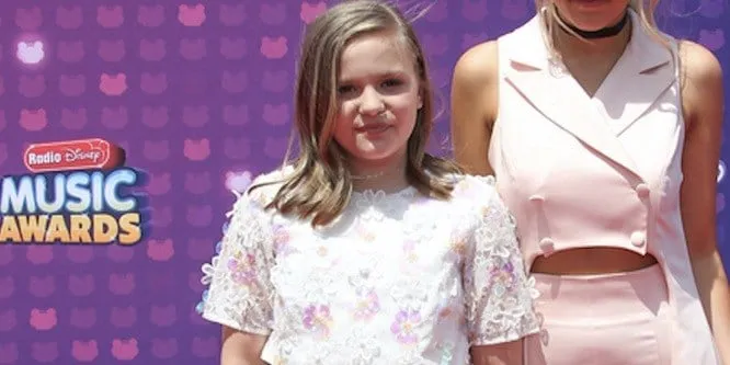 Maisy Stella