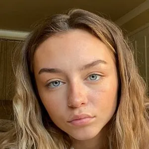 Olivia Bennett (YouTube Star)