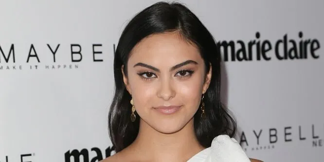 Camila Mendes