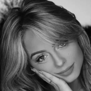 Elle Williamson