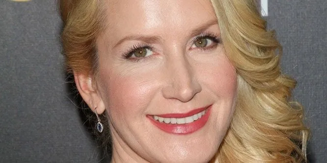 Angela Kinsey