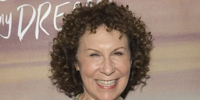 Rhea Perlman
