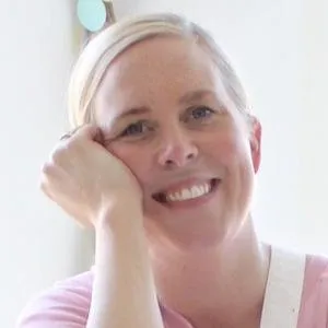 Julie Hole