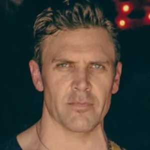 Jake Andrews (Guitarist)
