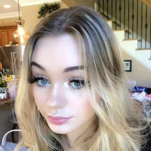 MariClare MacLamroc