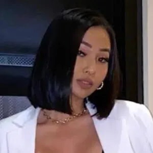 Jennyy Vi