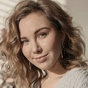 Charissa Goldapple