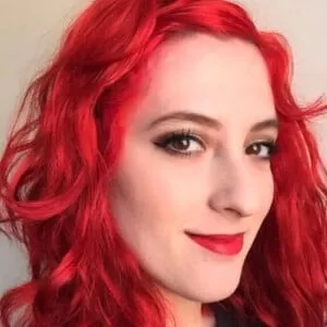 Lili Cross