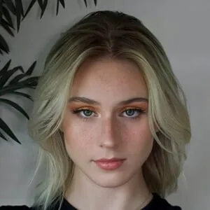 Annabel Lucinda